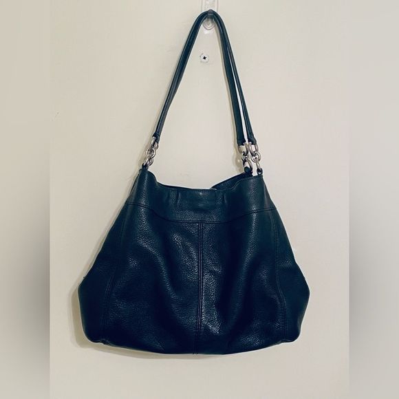 Coach Large Lexy Shoulderbag, Black Pebble Leather with Silver Hardware - Picture 7 of 11